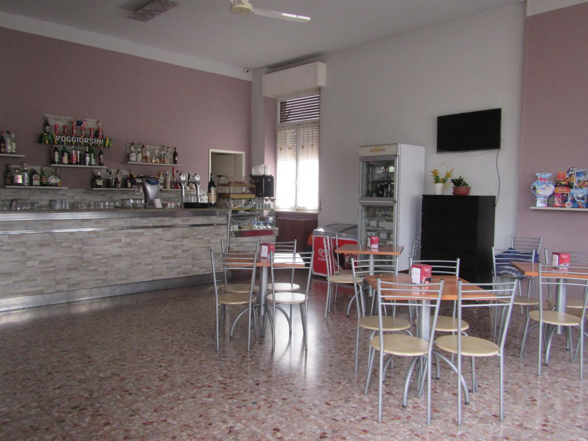 Lo Scoglio Hotel Castelnuovo del Garda Exterior foto